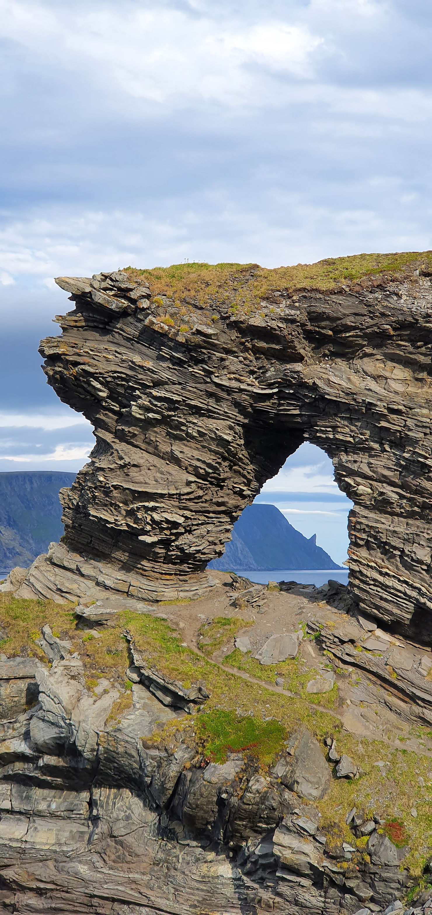 Kirkeporten med Nordkapp og hornet